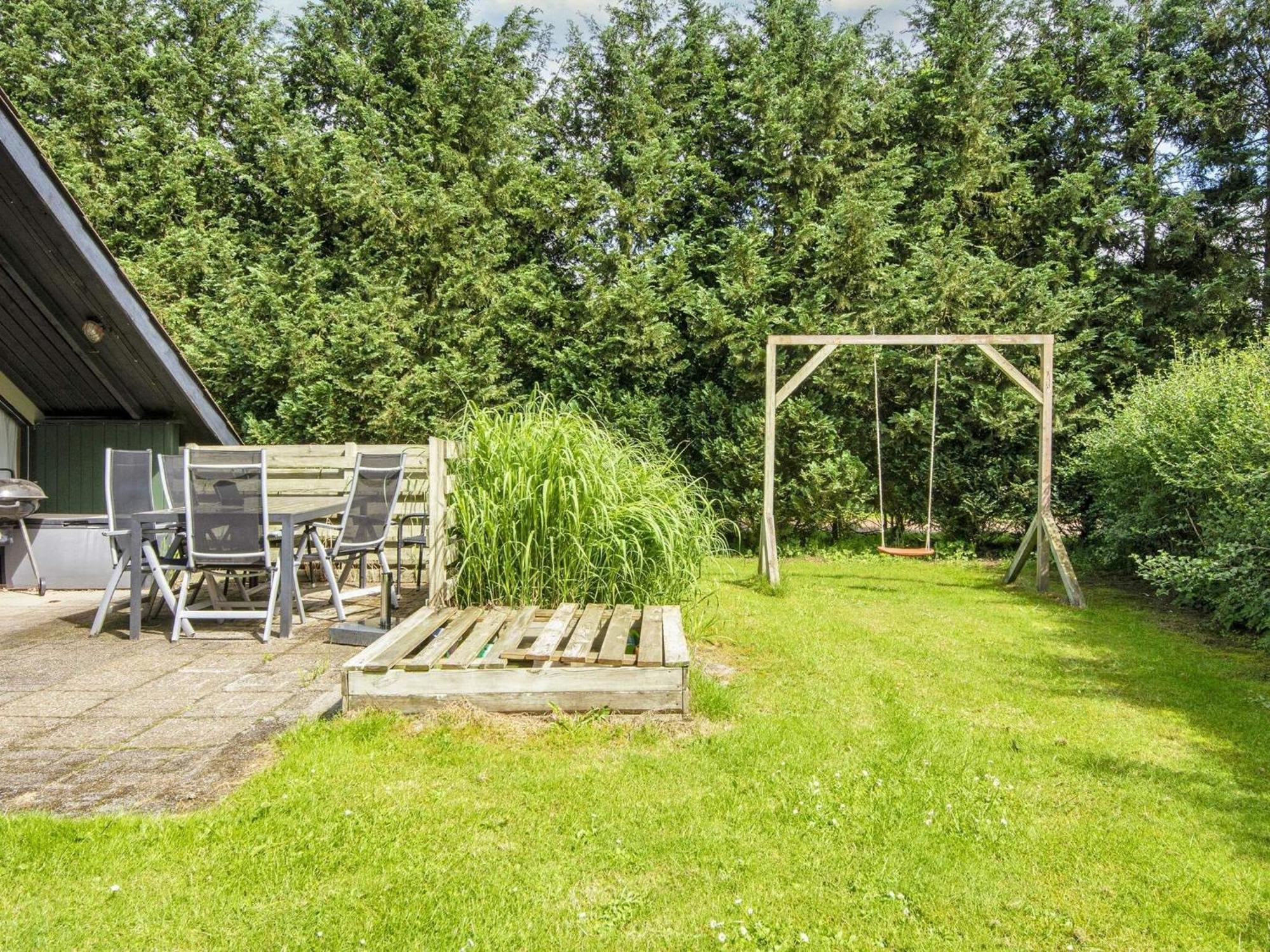 6 Person Holiday Home In Ansager Exterior photo